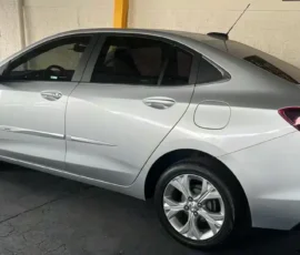 2022/22 Chevrolet Onix Plus Premier Turbo 1.3 prata - side